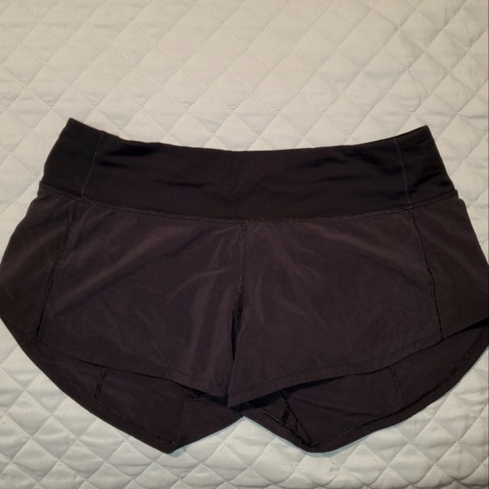 Lululemon black shorts